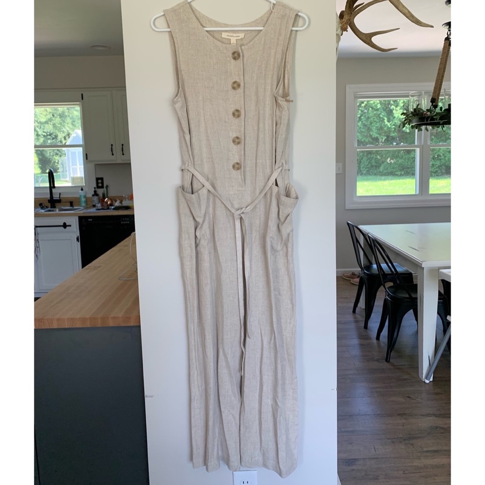 Grace & Gather tan linen jumpsuit - Size Small